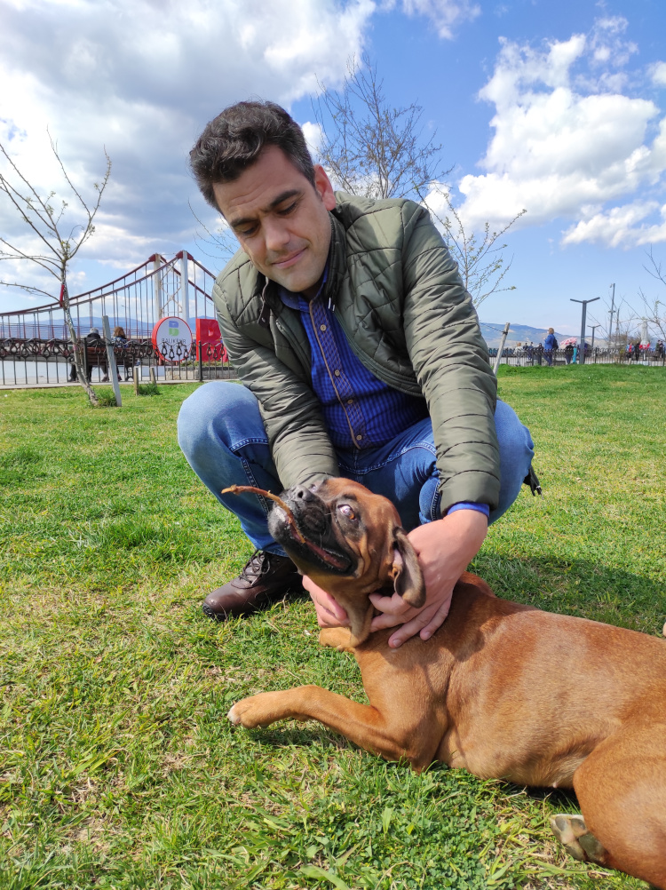 Can Dostlarımızla
